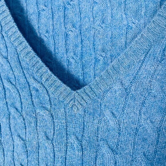 Tweeds Vintage 100% Cashmere Blue Cable Knit Sweater - Picture 7 of 13